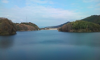 dam2.jpg